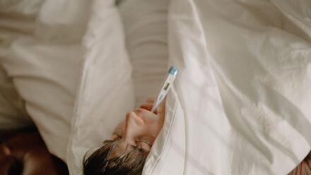 전기장판 화상 냄새가 났을 때 재사용 전 체크할 안전 신호, 온도 설정과 건조 방식 비교